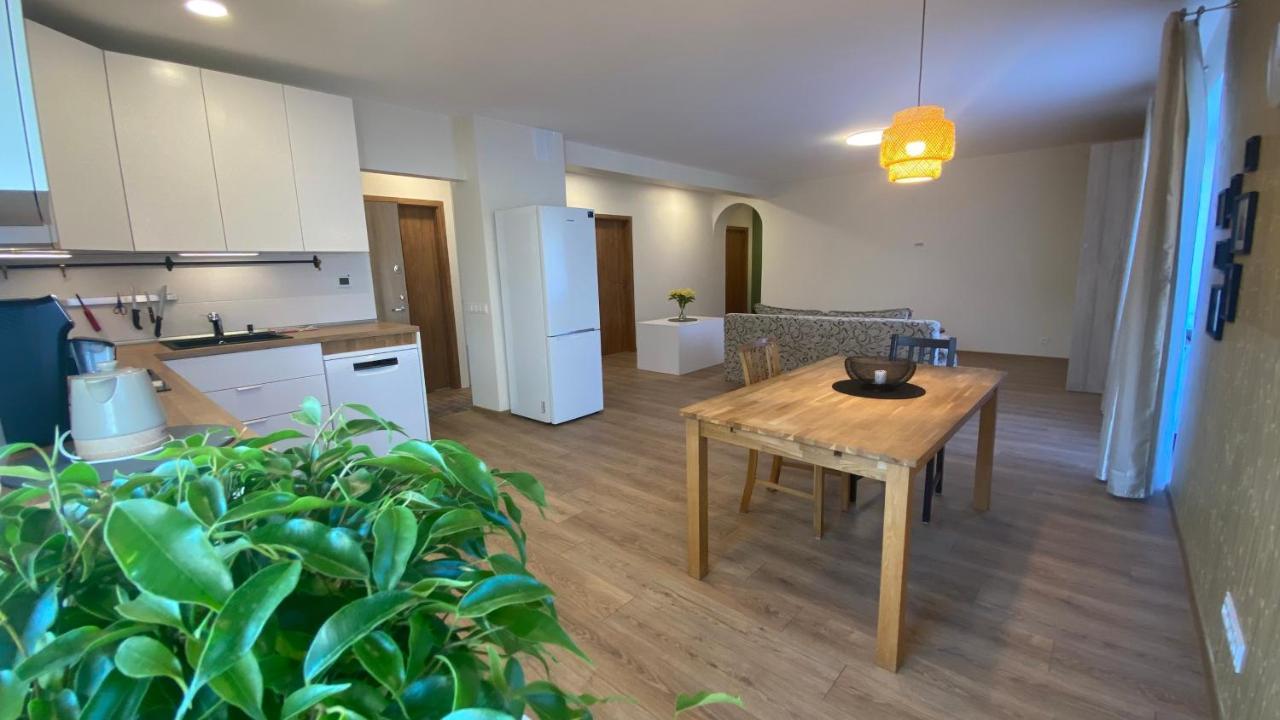 Japandi Apartamentai Kaunas Ngoại thất bức ảnh